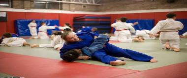 青少年体育发展计划