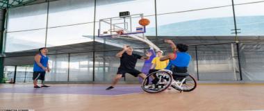 赛事衍生品与纪念品销售